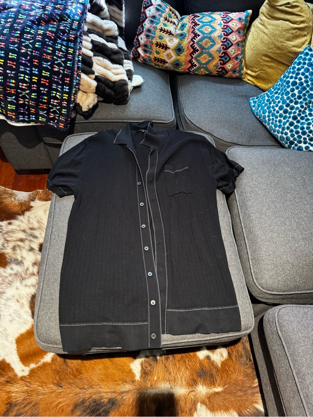 Quince Black Short-Sleeve Button-Down Shirt with Contrast Stitching